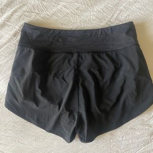 Outdoor Voices Hudson Shorts in Black M